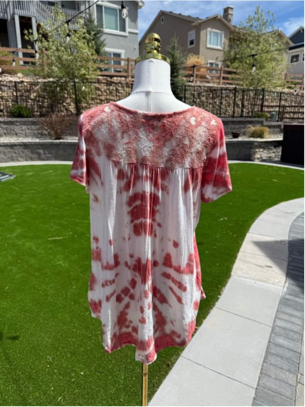 Knox Rose Tie Dye Boho Top M | Red White Short Sleeve Blouse | Flowy Casual - Picture 4 of 5
